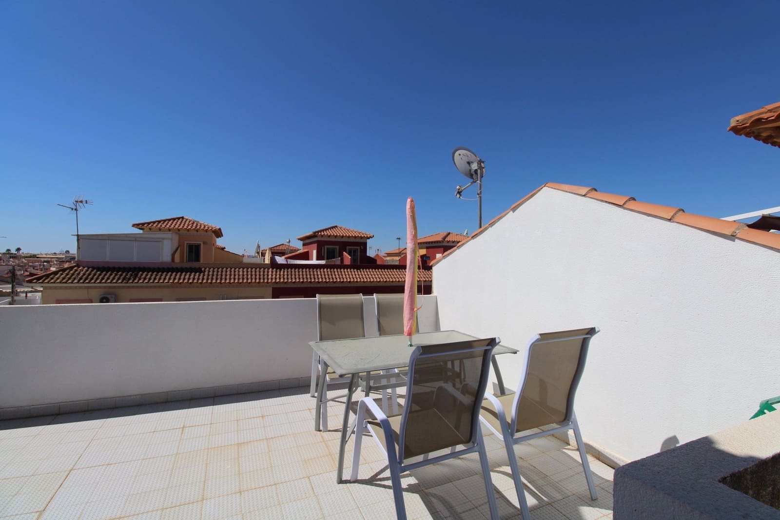 2 soverom Hus til salgs i Torrevieja med svømmebasseng - € 165 000 (Ref: 9317314)