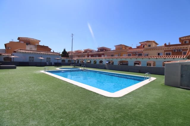 2 soverom Hus til salgs i El Chaparral - La Siesta - La Torreta, Torrevieja med svømmebasseng - € 165 000 (Ref: 9317314)