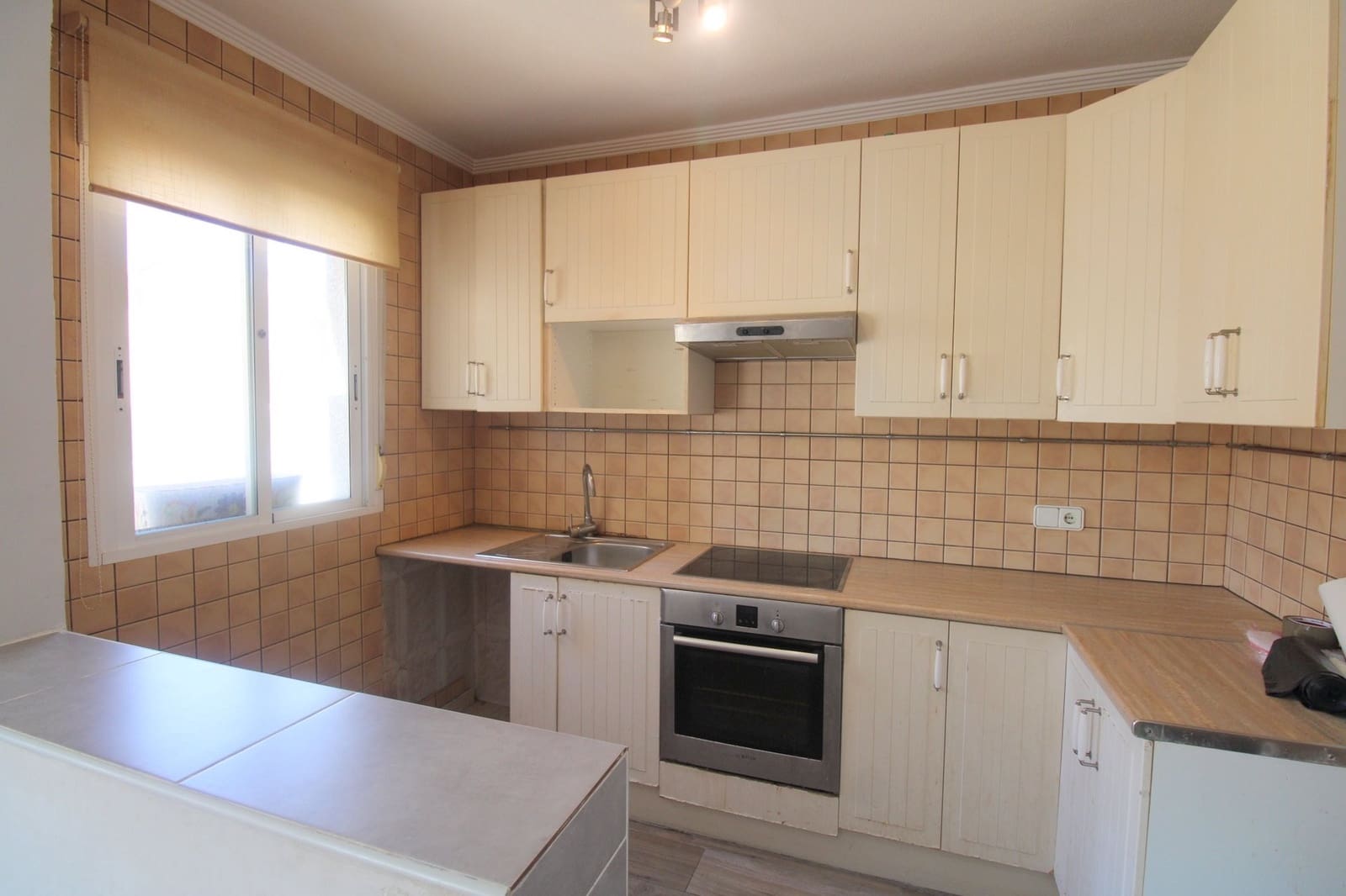 3 Zimmer Villa zu verkaufen in Villamartin mit Pool - 249.900 € (Ref: 9317319)