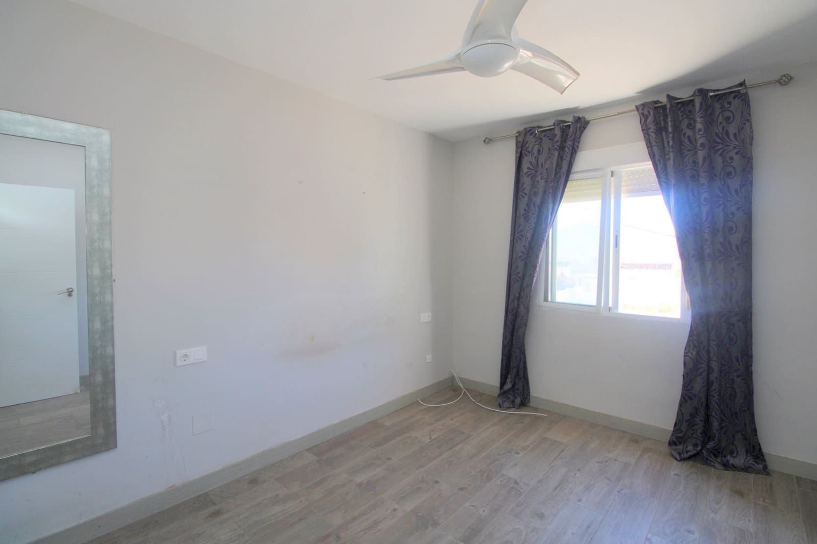 3 Zimmer Villa zu verkaufen in Villamartin mit Pool - 249.900 € (Ref: 9317319)