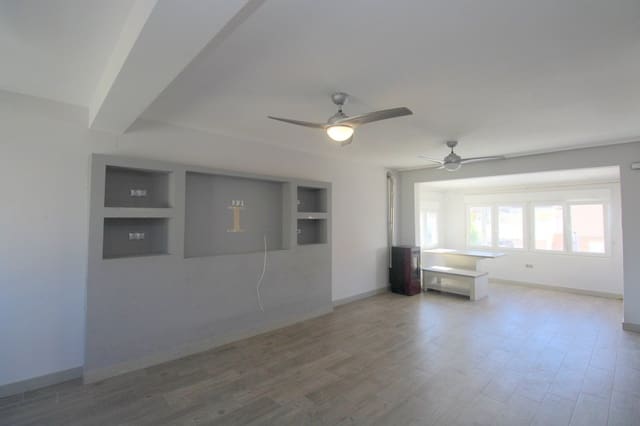 3 Zimmer Villa zu verkaufen in Villamartin, Orihuela mit Pool - 249.900 € (Ref: 9317319)