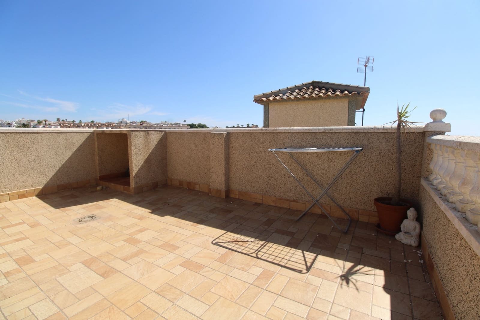 3 Zimmer Villa zu verkaufen in Villamartin mit Pool - 249.900 € (Ref: 9317319)