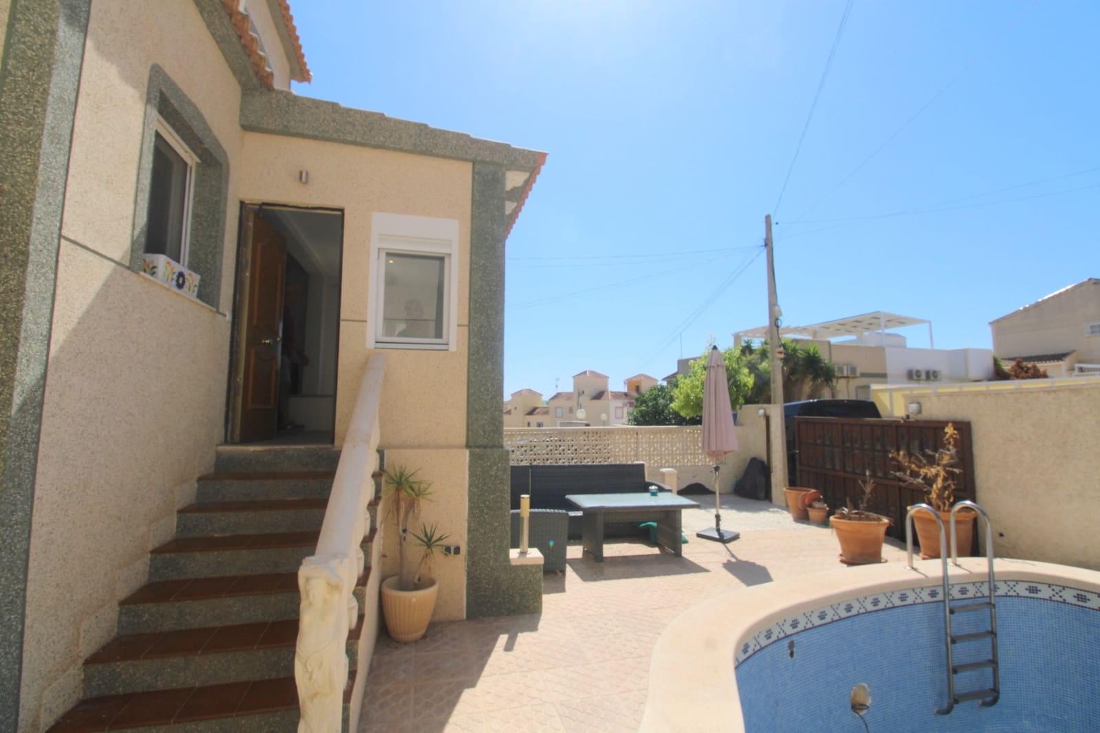 3 Zimmer Villa zu verkaufen in Villamartin mit Pool - 249.900 € (Ref: 9317319)