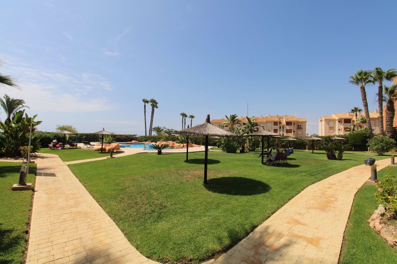 2 slaapkamer Penthouse te koop in Cabo Roig met zwembad - € 517.500 (Ref: 9317321)