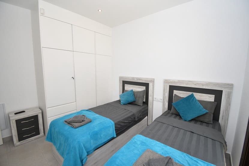 3 makuuhuone Omakotitalo myytävänä paikassa San Pedro del Pinatar mukana uima-altaan - 309 999 € (Ref: 9317322)