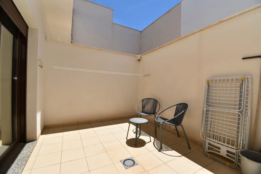 3 makuuhuone Omakotitalo myytävänä paikassa San Pedro del Pinatar mukana uima-altaan - 309 999 € (Ref: 9317322)