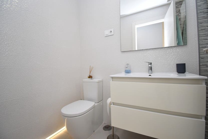 3 makuuhuone Omakotitalo myytävänä paikassa San Pedro del Pinatar mukana uima-altaan - 309 999 € (Ref: 9317322)