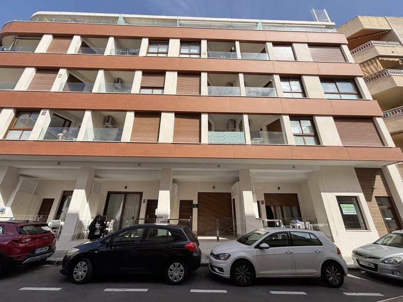 2 camera da letto Appartamento in vendita in Torrevieja con piscina - 239.999 € (Rif: 9317325)