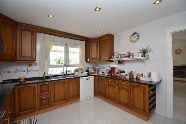 4 slaapkamer Villa te koop in Campoamor, Orihuela met zwembad - € 860.000 (Ref: 9317327)