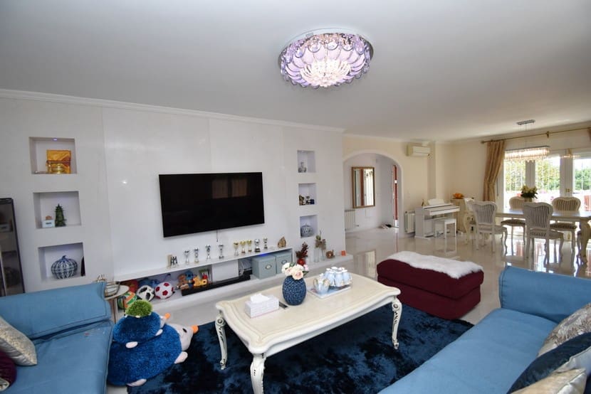 4 slaapkamer Villa te koop in Campoamor met zwembad - € 860.000 (Ref: 9317327)