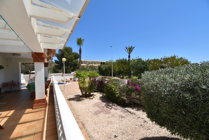 4 slaapkamer Villa te koop in Campoamor met zwembad - € 860.000 (Ref: 9317327)