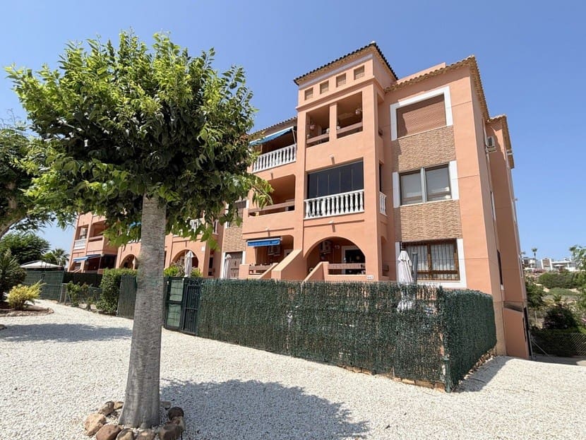 Apartamento de 2 habitaciones en Villamartin en venta con piscina - 179.999 € (Ref: 9317330)