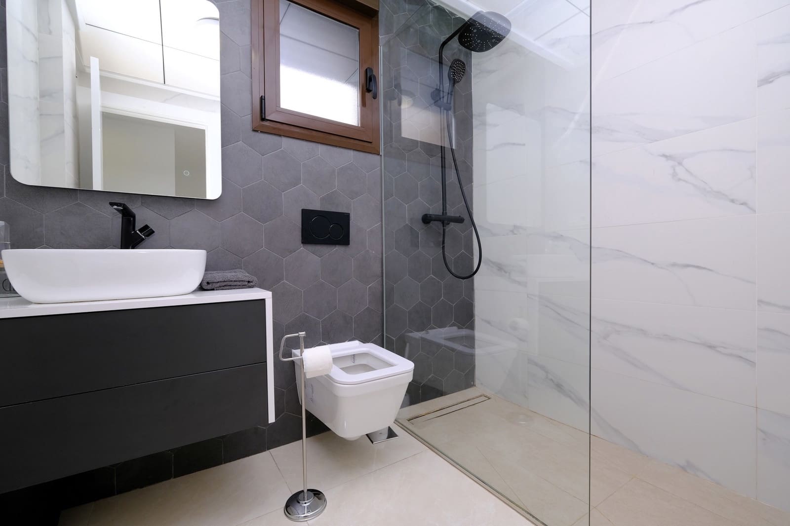 3 bedroom Villa for sale in Villamartin with pool - € 269,995 (Ref: 9321587)