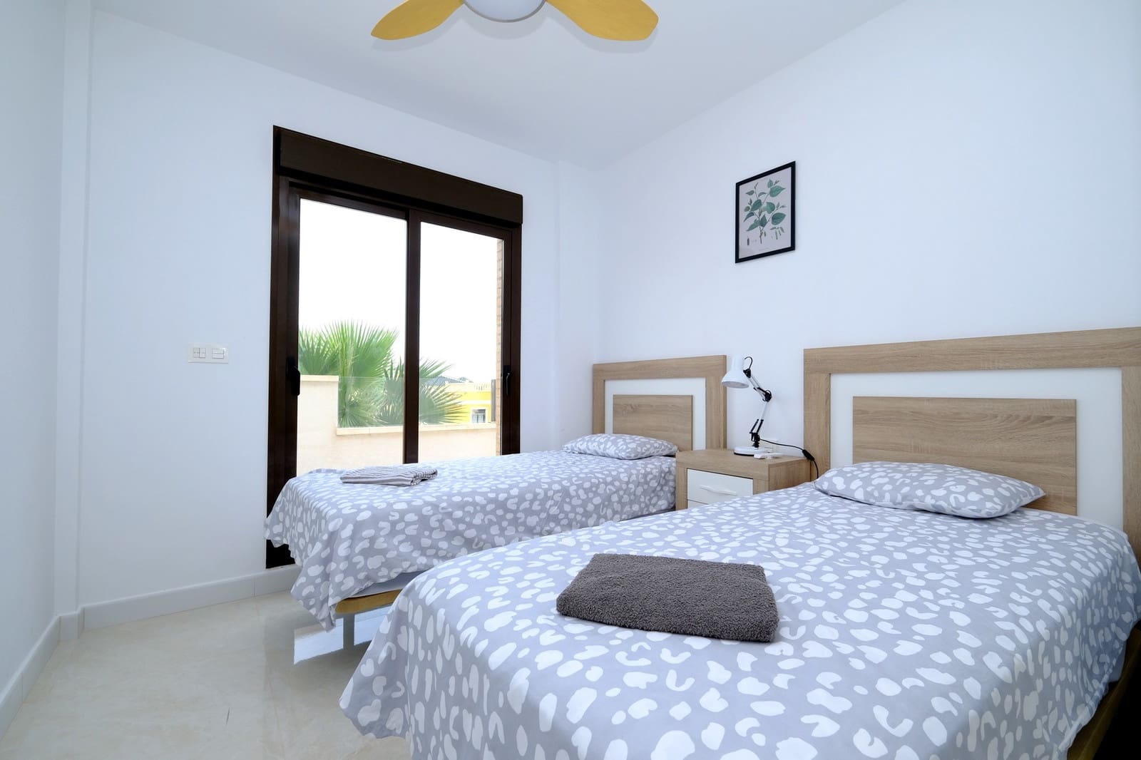 3 bedroom Villa for sale in Villamartin with pool - € 269,995 (Ref: 9321587)