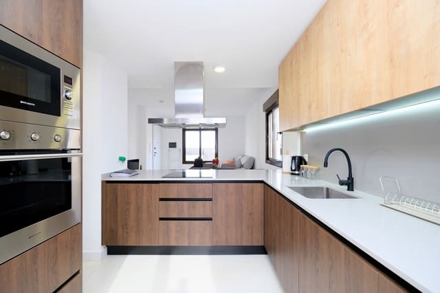 3 bedroom Villa for sale in Villamartin, Orihuela with pool - € 269,995 (Ref: 9321587)