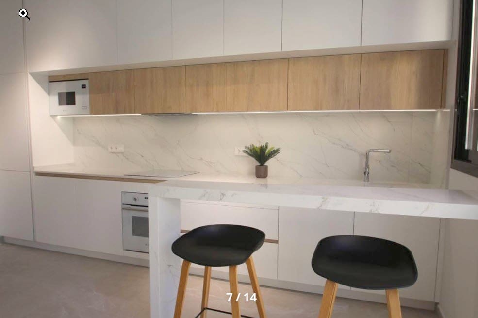 2 bedroom Apartment for sale in Torrevieja with pool - € 300,000 (Ref: 9321589)