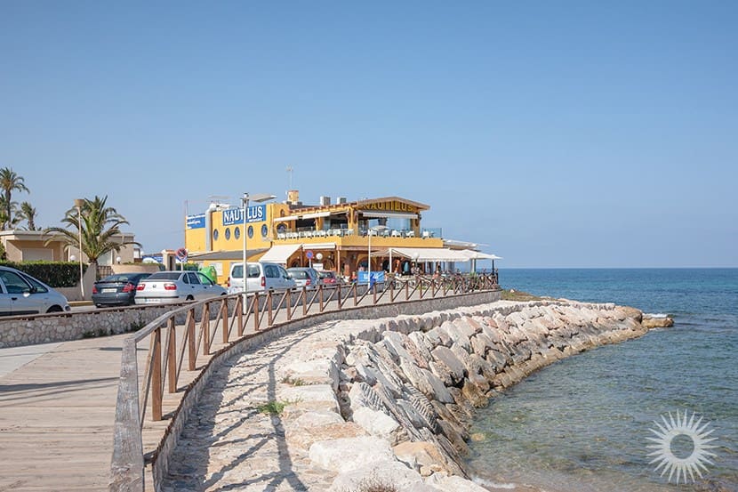 2 slaapkamer Appartement te koop in Punta Prima met zwembad - € 299.995 (Ref: 9321591)