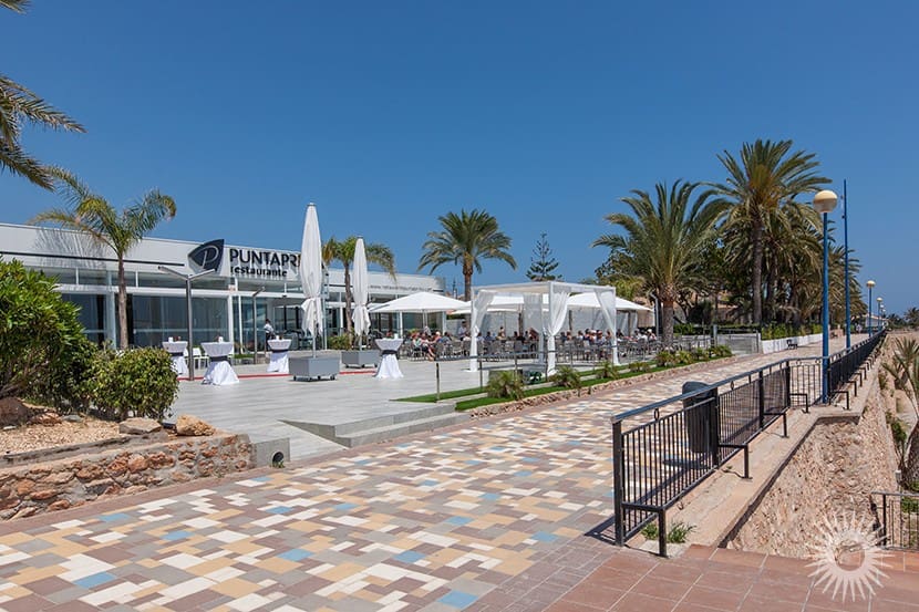 2 slaapkamer Appartement te koop in Punta Prima met zwembad - € 299.995 (Ref: 9321591)