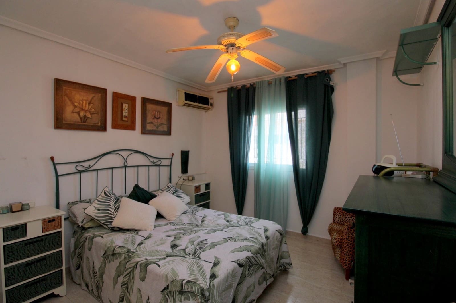 3 slaapkamer Huis te koop in Playa Flamenca met zwembad - € 379.900 (Ref: 9324241)