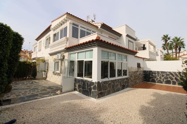 3 soverom Hus til salgs i Playa Flamenca, Orihuela med svømmebasseng - € 379 900 (Ref: 9324241)