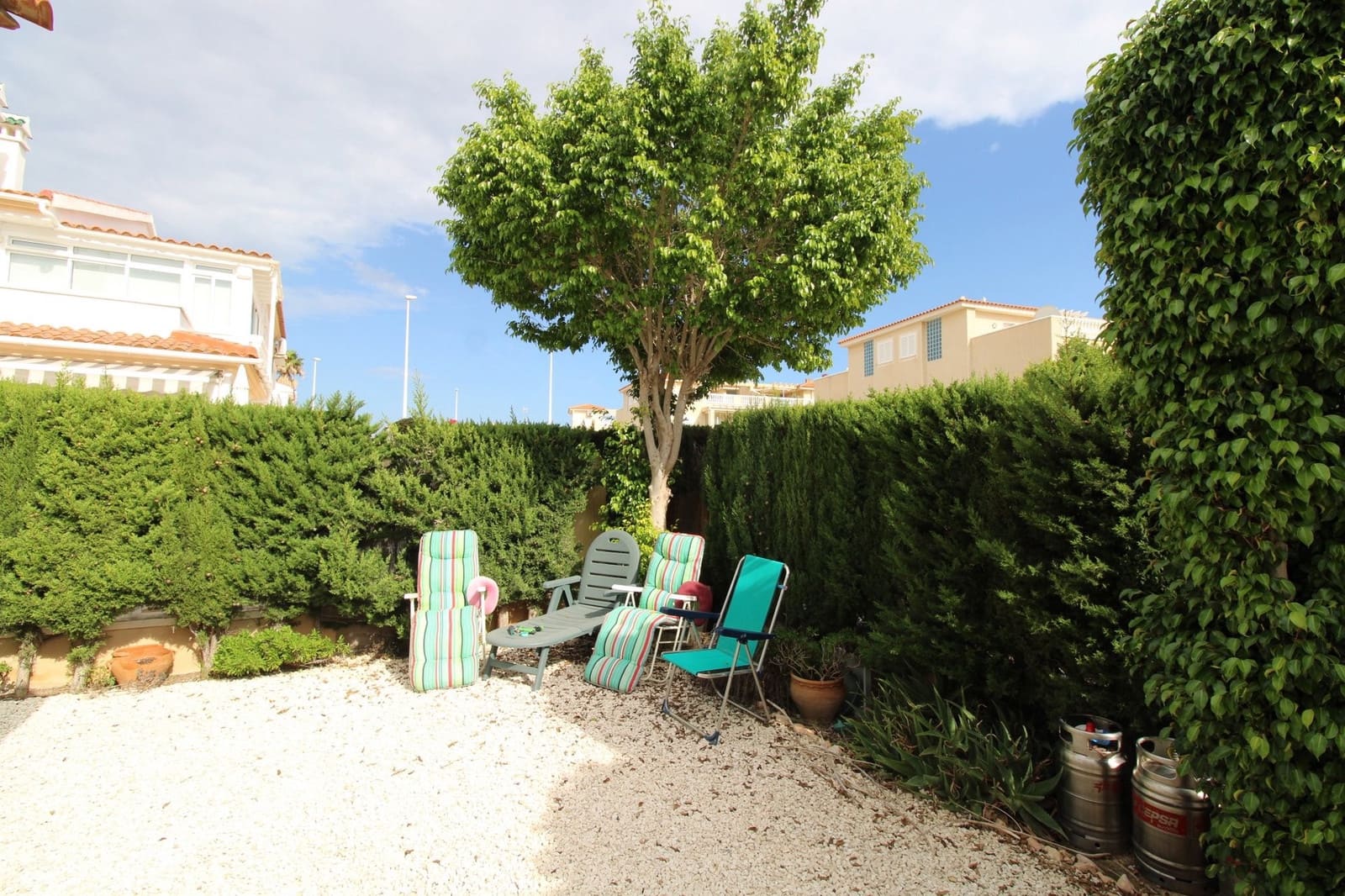 3 slaapkamer Huis te koop in Playa Flamenca met zwembad - € 379.900 (Ref: 9324241)