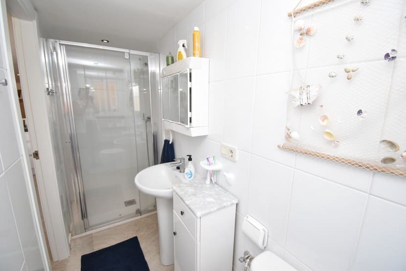 2 slaapkamer Villa te koop in Los Altos met zwembad - € 250.000 (Ref: 9324242)