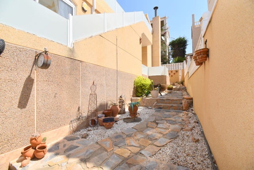 2 slaapkamer Villa te koop in Los Altos met zwembad - € 250.000 (Ref: 9324242)