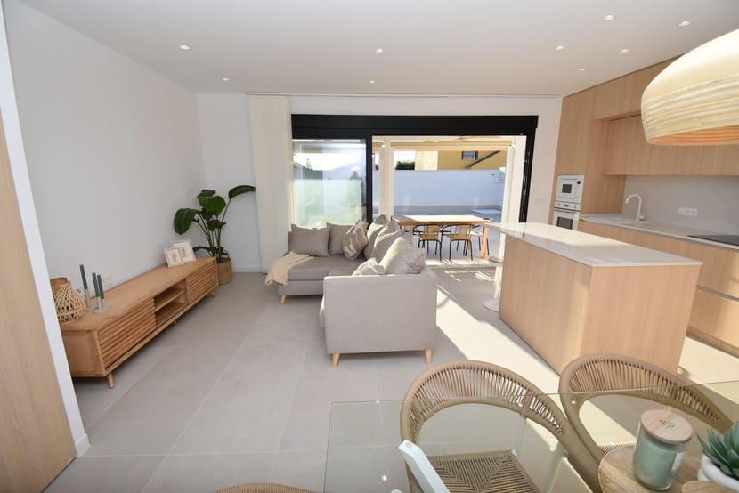 3 soverom Villa til salgs i El Chaparral med svømmebasseng - € 499 000 (Ref: 9324245)