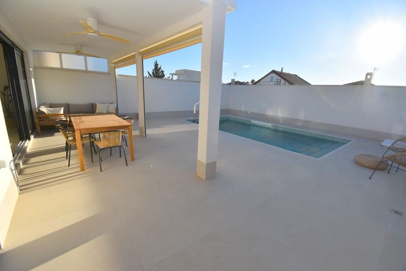 3 soverom Villa til salgs i El Chaparral med svømmebasseng - € 499 000 (Ref: 9324245)