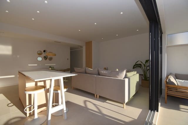 3 soverom Villa til salgs i El Chaparral, Torrevieja med svømmebasseng - € 499 000 (Ref: 9324245)