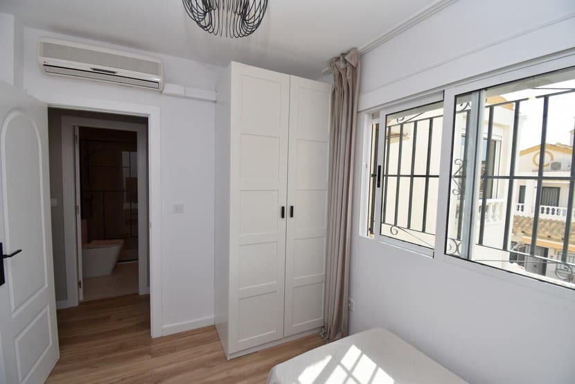 2 soverom Hus til salgs i Los Altos med svømmebasseng - € 288 000 (Ref: 9326077)