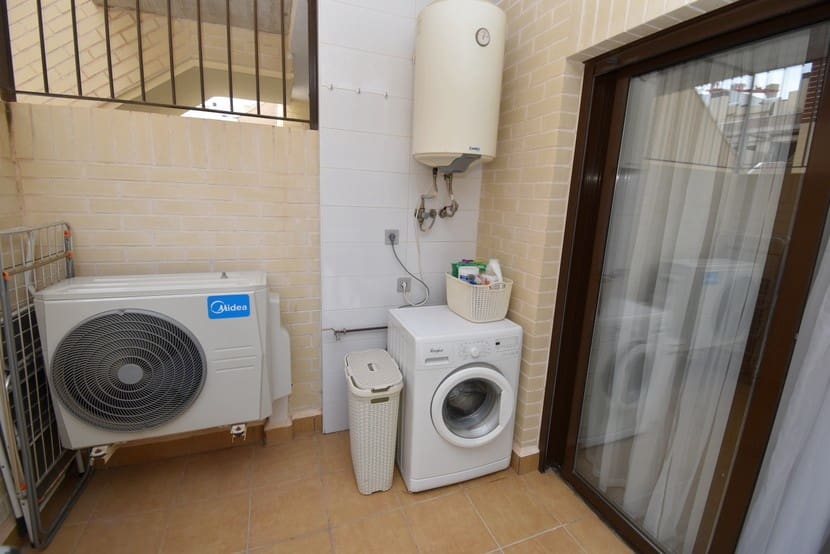 2 slaapkamer Appartement te koop in Cabo Roig met zwembad - € 199.950 (Ref: 9326079)