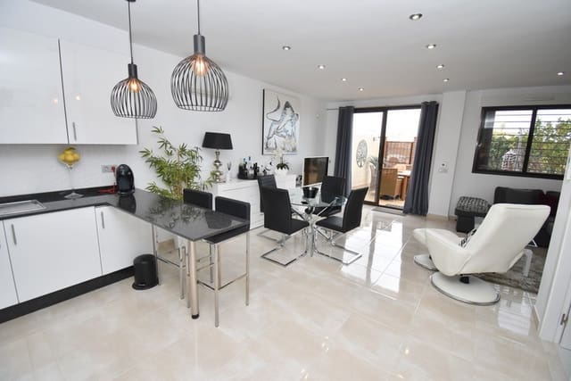 2 slaapkamer Appartement te koop in Cabo Roig, Orihuela met zwembad - € 199.950 (Ref: 9326079)