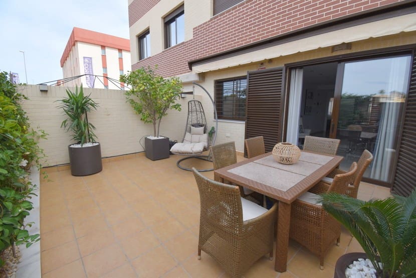 2 slaapkamer Appartement te koop in Cabo Roig met zwembad - € 199.950 (Ref: 9326079)