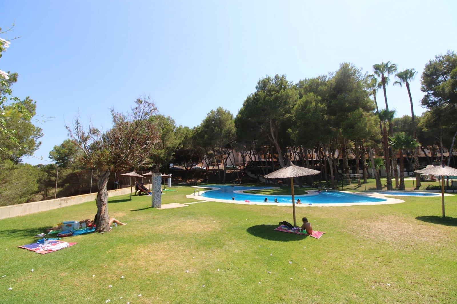 3 bedroom Apartment for sale in Campoamor with pool - € 219,000 (Ref: 9330206)