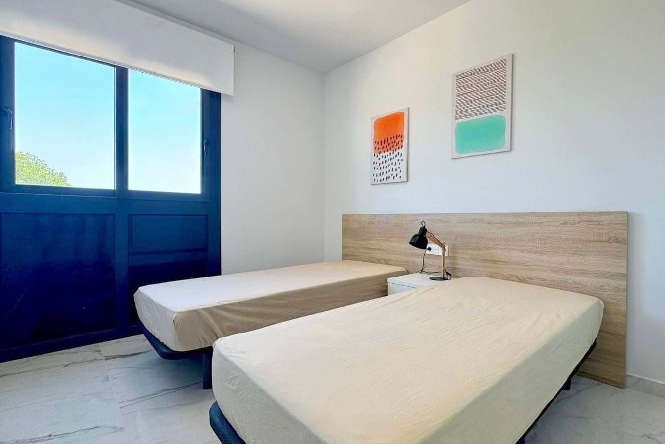 2 Zimmer Apartment zu verkaufen in Villamartin mit Pool - 289.000 € (Ref: 9330207)