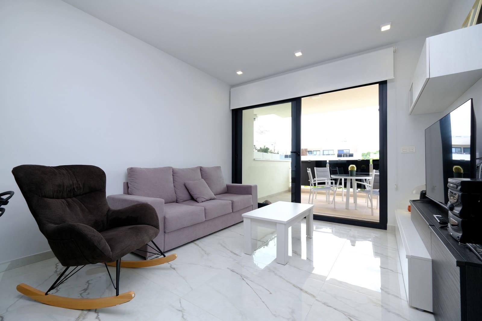 2 Zimmer Apartment zu verkaufen in Villamartin mit Pool - 289.000 € (Ref: 9330207)