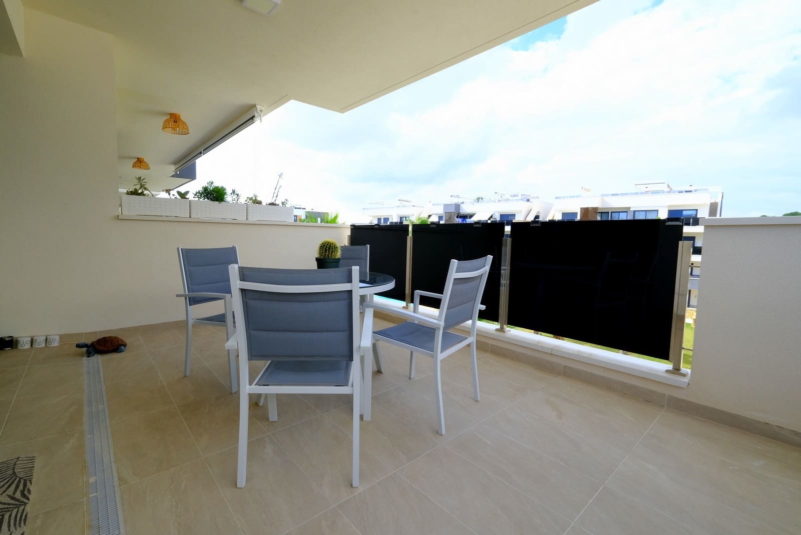 2 Zimmer Apartment zu verkaufen in Villamartin mit Pool - 289.000 € (Ref: 9330207)