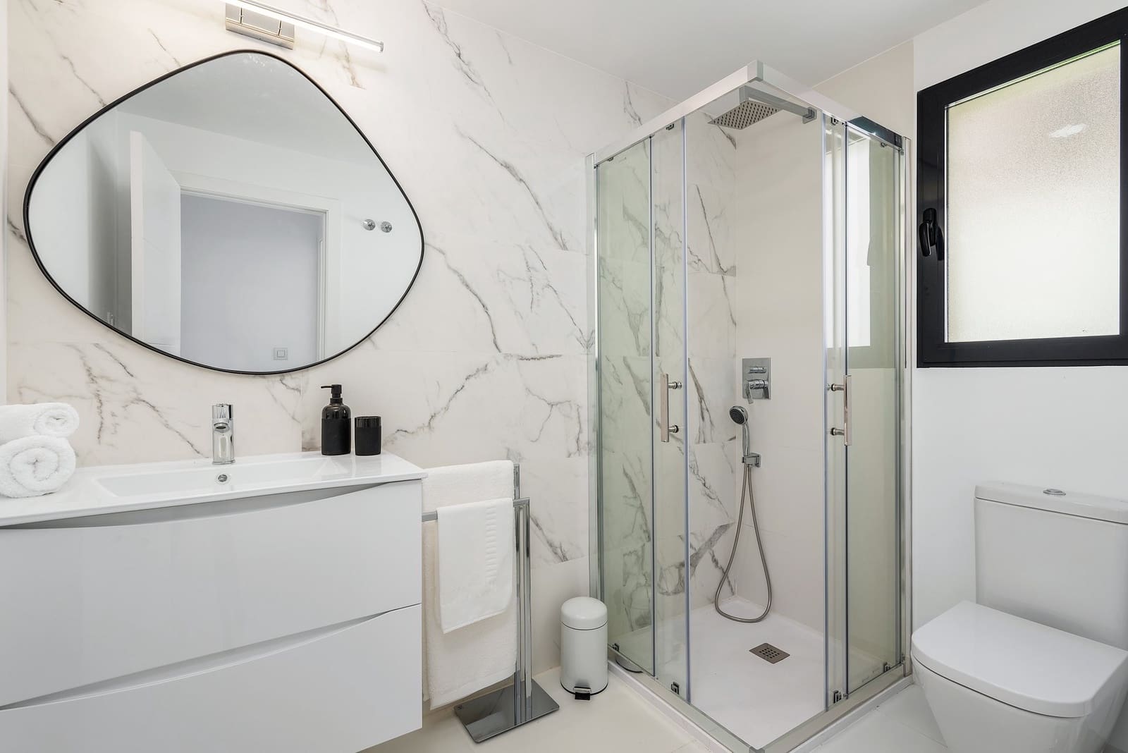 2 Zimmer Apartment zu verkaufen in San Miguel de Salinas mit Pool - 220.000 € (Ref: 9337618)