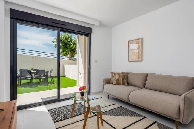 2 Zimmer Apartment zu verkaufen in San Miguel de Salinas mit Pool - 220.000 € (Ref: 9337618)