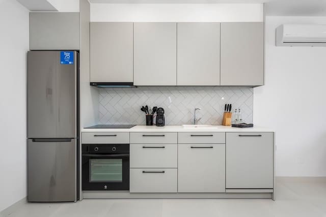 2 bedroom Apartment for sale in San Miguel de Salinas with pool - € 185,000 (Ref: 9337619)