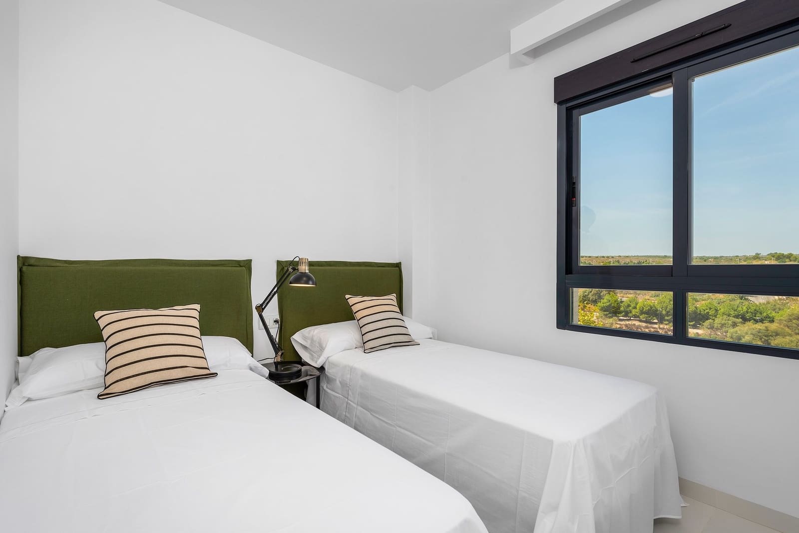 2 bedroom Apartment for sale in San Miguel de Salinas with pool - € 185,000 (Ref: 9337619)