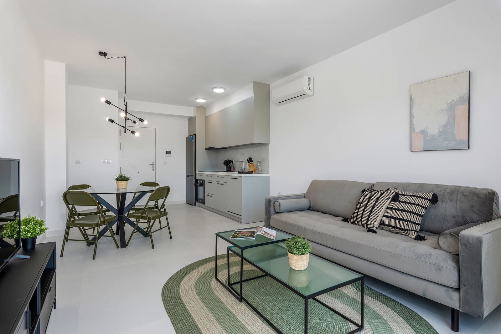 2 bedroom Apartment for sale in San Miguel de Salinas with pool - € 185,000 (Ref: 9337619)