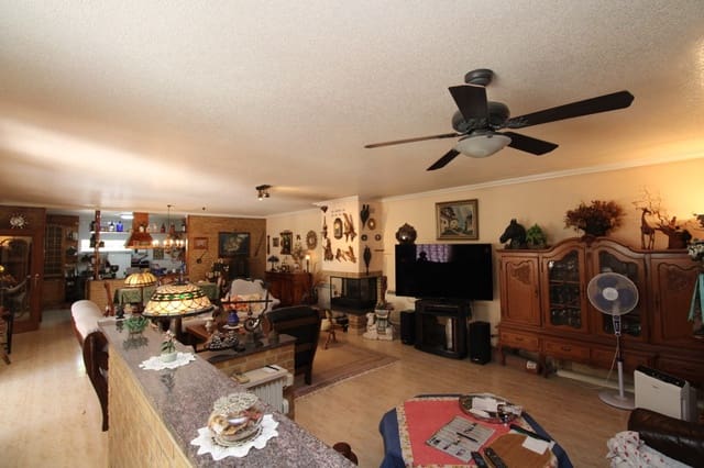 5 makuuhuone Huvila myytävänä paikassa Campoamor, Orihuela mukana uima-altaan - 700 000 € (Ref: 9341882)