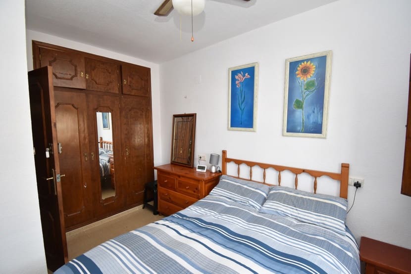 2 slaapkamer Huis te koop in Torrevieja - € 219.995 (Ref: 9341883)