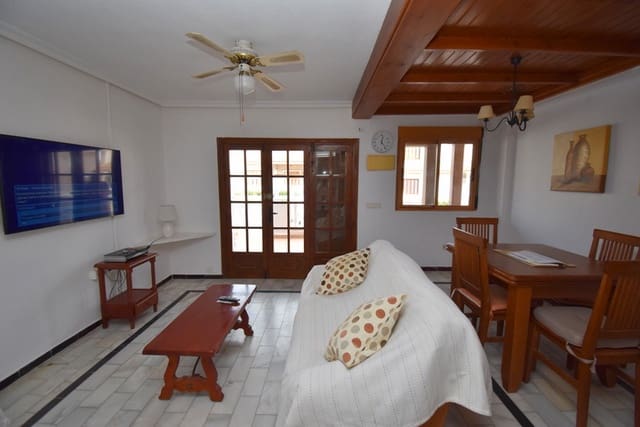 2 slaapkamer Huis te koop in Torrevieja - € 219.995 (Ref: 9341883)