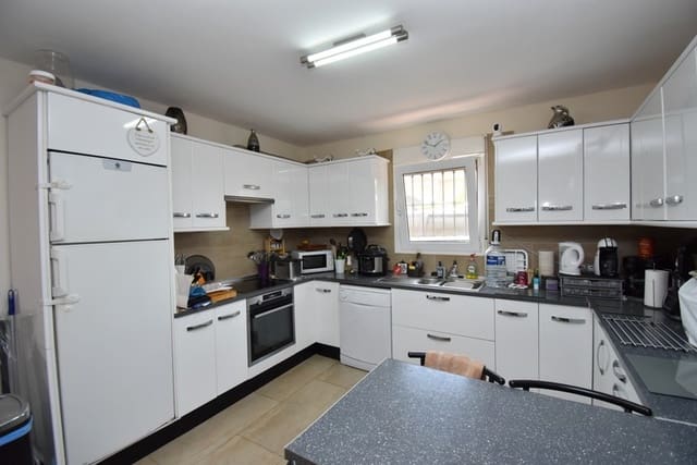 6 slaapkamer Villa te koop in Los Balcones met zwembad - € 609.000 (Ref: 9341885)