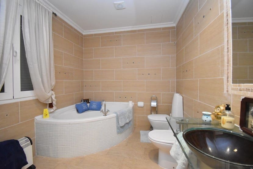 6 slaapkamer Villa te koop in Los Balcones met zwembad - € 609.000 (Ref: 9341885)