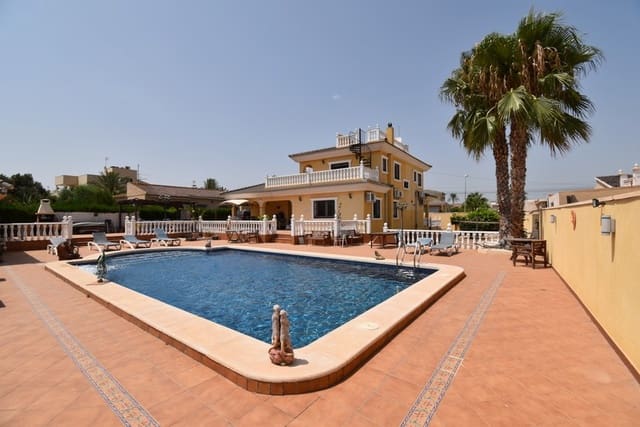 6 slaapkamer Villa te koop in Los Balcones met zwembad - € 609.000 (Ref: 9341885)