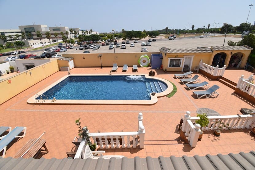 6 slaapkamer Villa te koop in Los Balcones met zwembad - € 609.000 (Ref: 9341885)